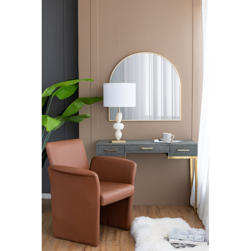 Casavant with sturdy base