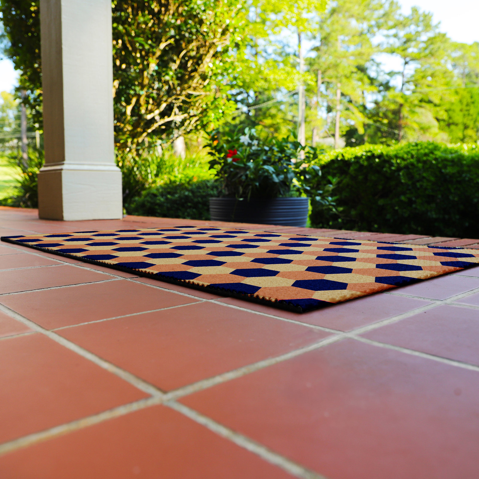 Neighburly Non-Slip Geometric Doormat