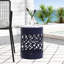Grande table d'appoint moderne en métal pour l'extérieur. Finition bleu marine, coupe en fer. Thermolaqué, sans assemblage. 13,38 po x 13,38 po x 18,3 po, grande table 4,67 lb. Design. Bleu, coupé, cadre thermolaqué. 13,38 po x 18 po-948207094-948207095