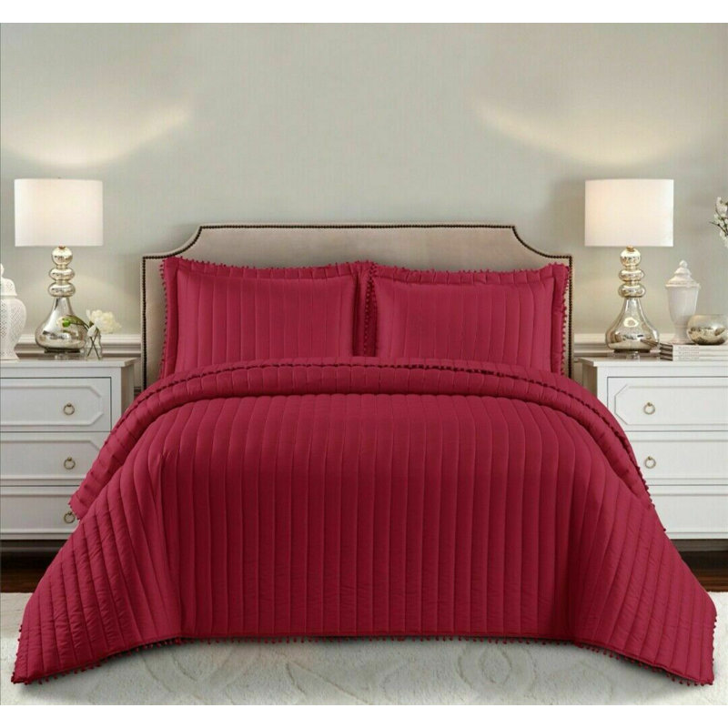 Willmot Microfibre Bedspread Set, 270 x 250 cm Bedspread - 2 Pillowcases, Red