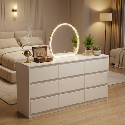 Commode blanche à 9 tiroirs avec miroir DEL surdimensionné à bords en cristal