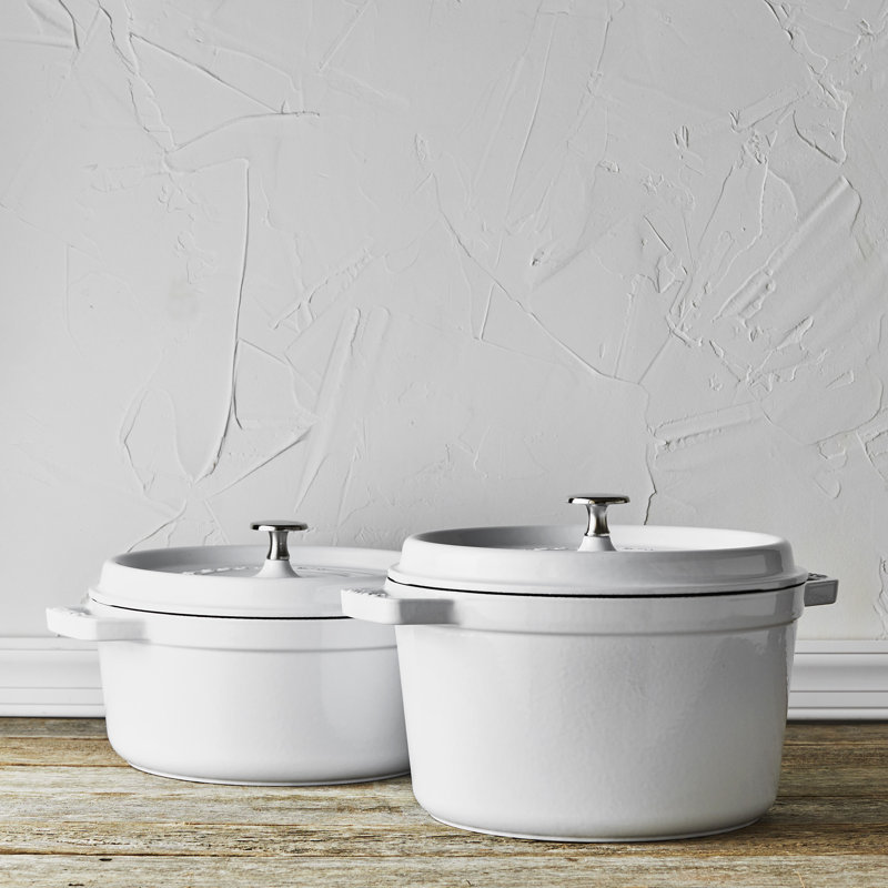 La Cocotte Cast Iron Round Cocotte, 5.5 quarts, White