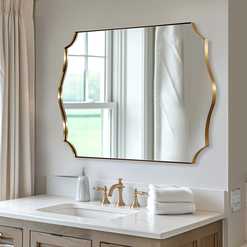 Miroir de salle de bain Anayalee Cadre en acier inoxydable, Or brossé, 48 po x 30 po