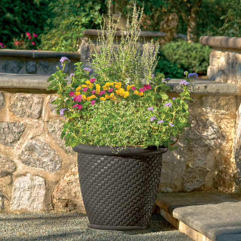 Pot à fleurs en résine Herringbone, Café, H 15,75 po x l 18 po x P 18 po