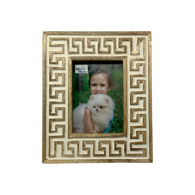 Wood Embossed Picture Frame
