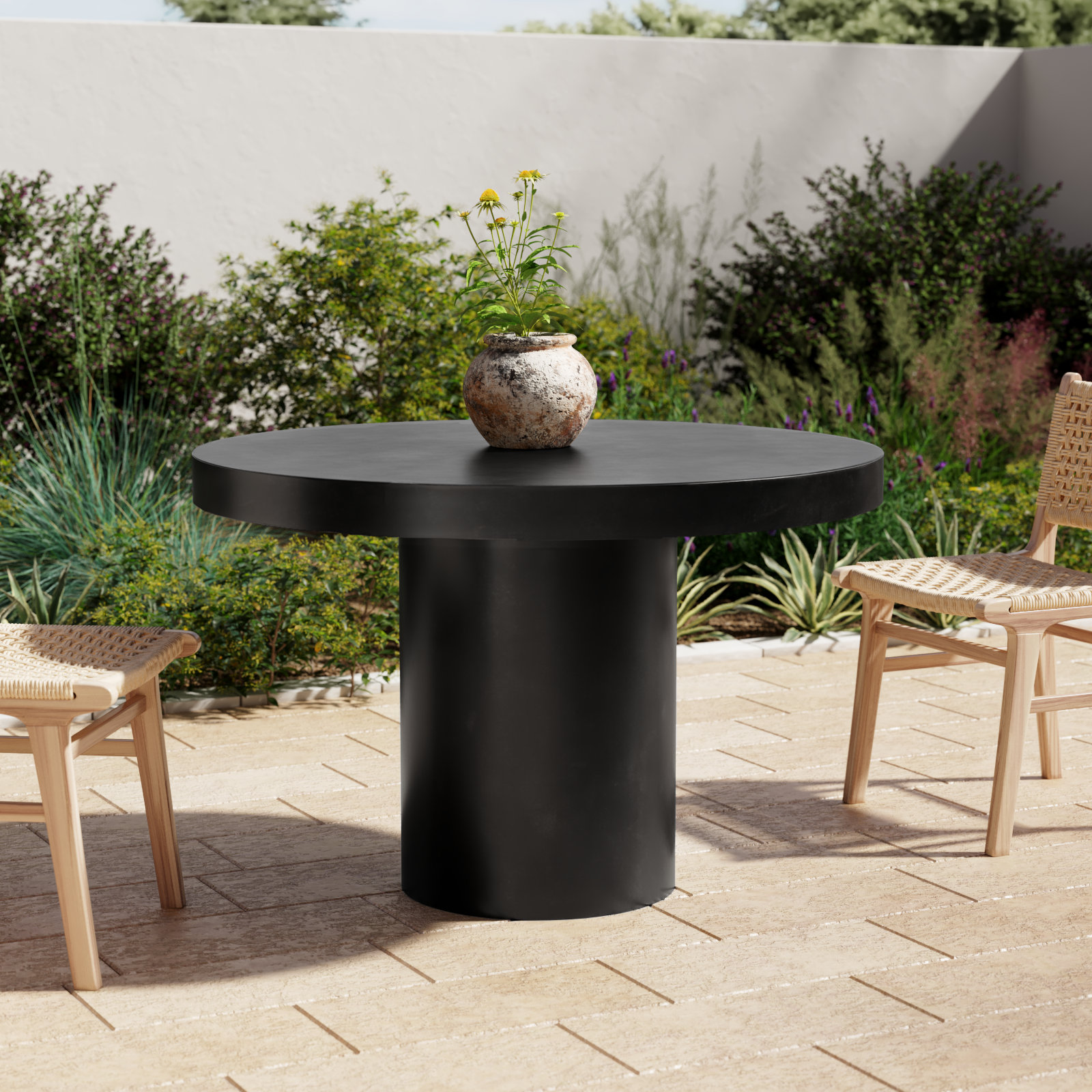 Tommen Cassius Concrete Dining Table