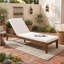 Chaise longue d'extérieur en bois d'acacia avec dossier réglable en 4 positions et coussins imperméables pour piscine et jardin.-272928571