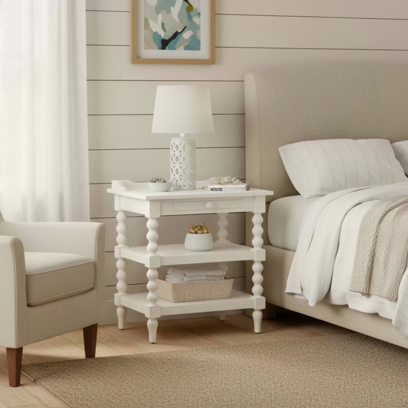 Table de chevet blanche antique