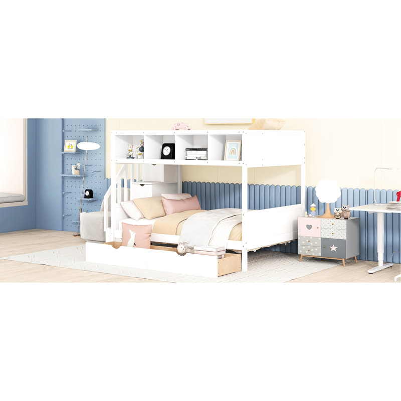 Lit simple superposé au dessus d'un lit double avec tablettes, 2 rangements d'escalier et - 2 tiroirs de rangement blancs