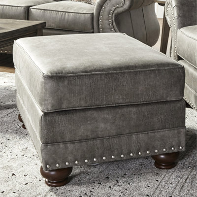 Similicuir gris pierre avec plateau supérieur - structure en bois, assise mi-ferme, rectangulaire, sans dossier, traditionnelle, garniture cloutée rectangulaire dans un décor traditionnel,