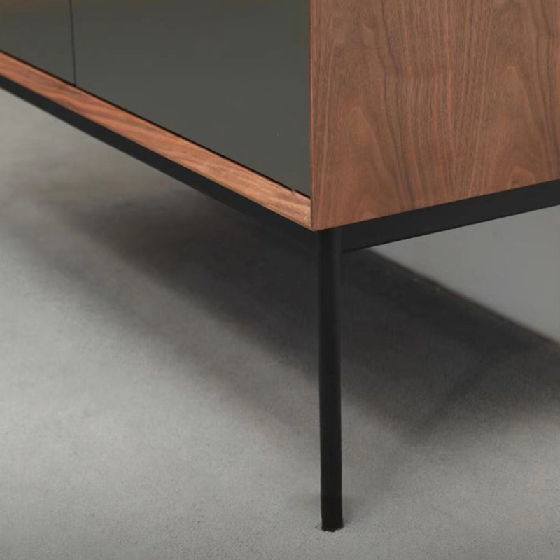 Buffet minimaliste de style italien