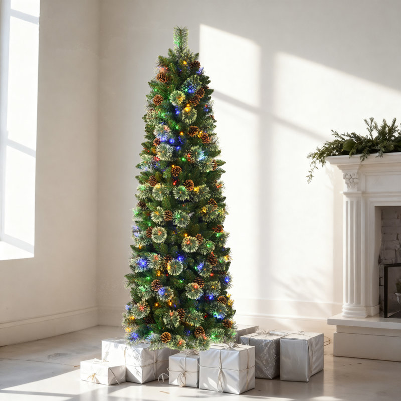 Arbre de Noël mince de 6,5 pi avec pommes de pin, 250 lumières DEL multicolores et aiguilles de pin floquées - arbre artificiel festif pour la décoration intérieure