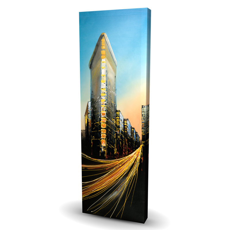 Flatiron Building in Light - Contemporary Canvas Home Decor