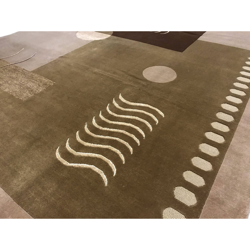 Hand-Knotted High-Quality Brown Area Rug