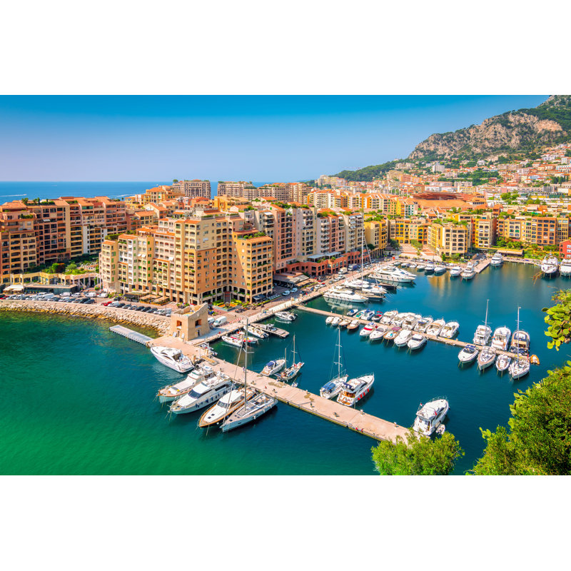 Nayatt View Of Fontvieille, Monaco par - Photographie de toile tendue, H 32 po x l 48 po