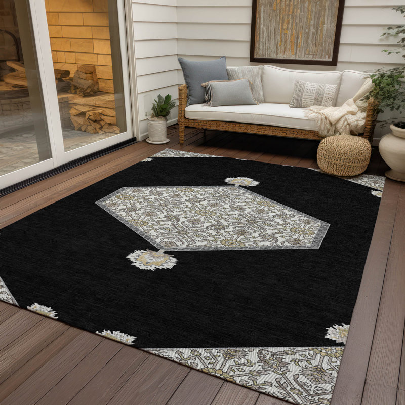 Riven Black Washable Indoor-Outdoor Rug - , 2'6" x 3'10"
