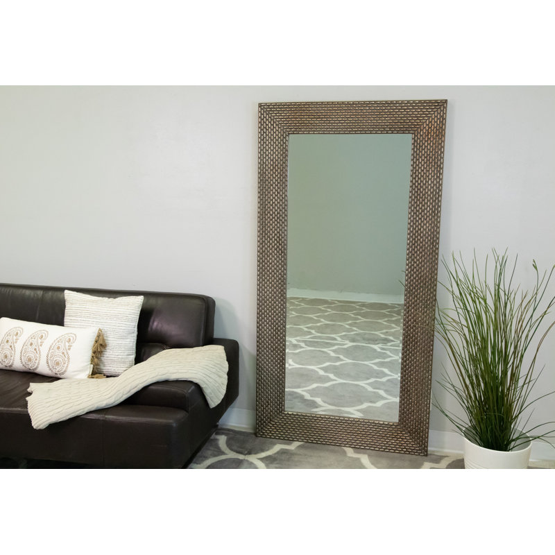 Miroir rectangulaire en bois, H 67 po x l 35,38 po