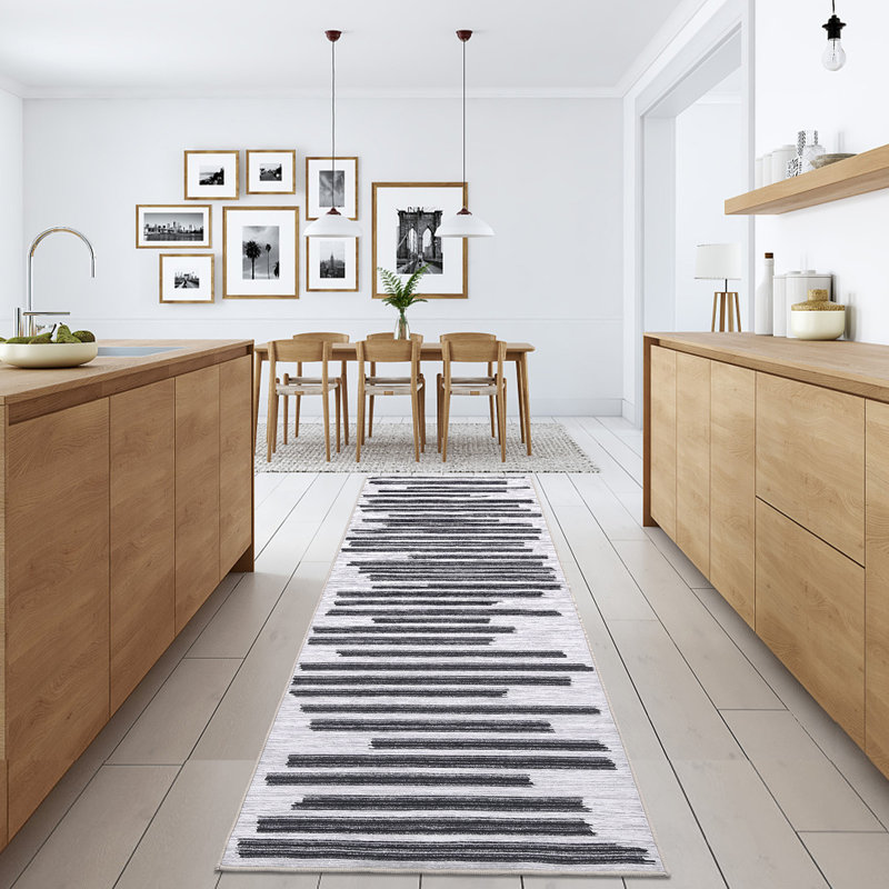 Tapis noir en polyester à rayures Ladetra, Tapis de couloir 2 pi x 6 pi
