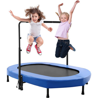 Trampoline ovale de 4,7 pi avec guidon