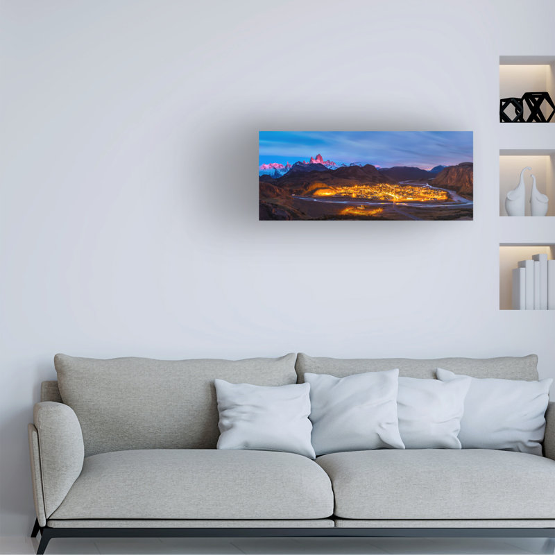 Art sur toile «Bachelor Dianne Mao El Chalten In Dawn», H 10 po x l 24 po