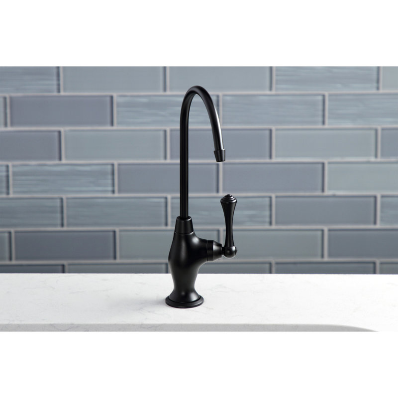 Robinet de filtration d'eau 1 trou à fixation sur le comptoir Kingston, Noir mat