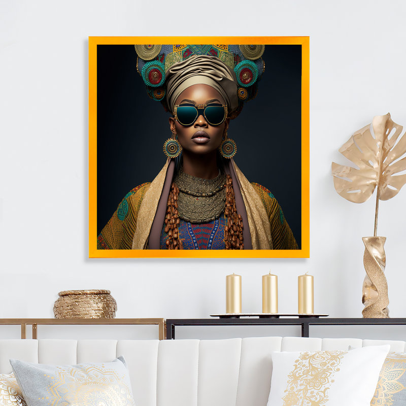 Princesse africaine avec bijoux en or - reproduction sur toile, L 30 po x H 30 po, Impression dorée sur toile encadrée