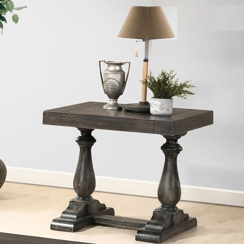 Table d'appoint rectangulaire en bois massif gris, style transitionnel, idéale pour le salon, dimensions : 68,5 cm (L) x 58,5 cm (l) x 61 cm (H).