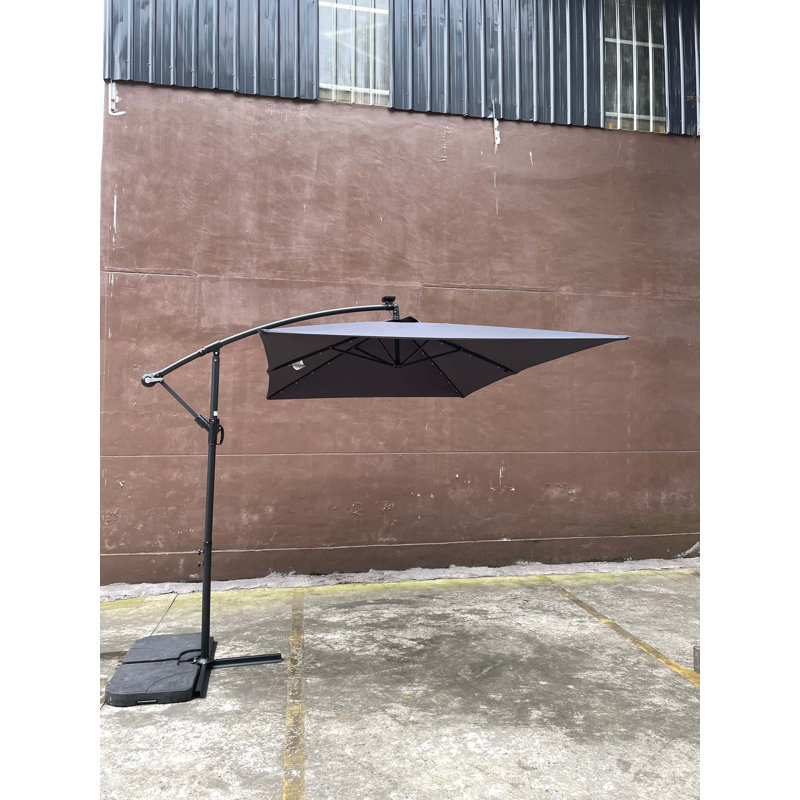 Parasol d'extérieur moderne à énergie solaire à DEL avec manivelle, Bleu marine, H 98,4 po x l 120 po x P 78 po