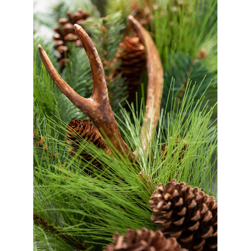 Couronne de pin artificiel Eirika, H 28 po x l 28 po x P 9 po