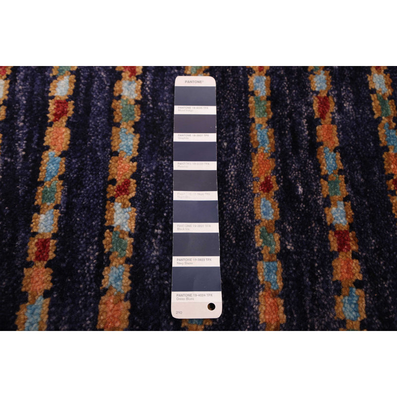Tapis bleu marine 5 pi 9 po x 8 pi 1 po Peshawar Ziegler