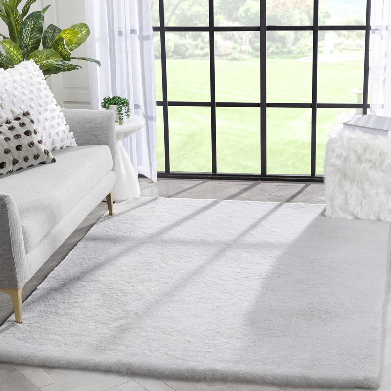 Davyn Faux Fur Indoor Rug, Rectangle 5’ x 8’