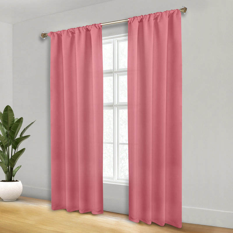 Paire de rideaux obscurcissant avec passe-tringle Moriah Millendon, L 36 po x L 84 po, Rose