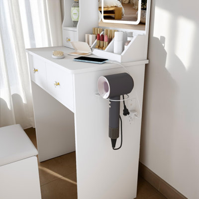 Petit meuble-lavabo moderne avec 3 modes d'éclairage DEL à luminosité réglable, 3 tiroirs et plusieurs tablettes de rangement ouvertes, un support pour sèche-cheveux et une prise de courant