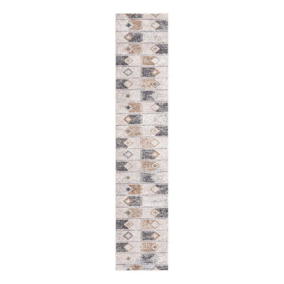 Perlita Geometric Indoor Rug