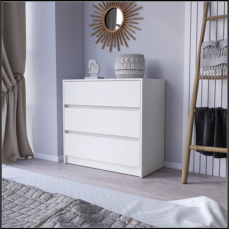 Commode moderne à trois tiroirs avec une construction durable et un rangement spacieux pour les bijoux, les vêtements et les accessoires