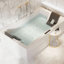 Baignoire de coin 71 po en acrylique avec 38 jets d'air et tourbillon | Baignoire spa chauffée pour deux | Éclairage de chromathérapie et conception ergonomique