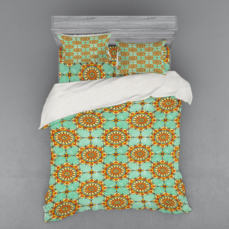 Eclectic Polyester Geometric Shapes Duvet Cover, Queen Duvet Cover + 3 Additional Pieces