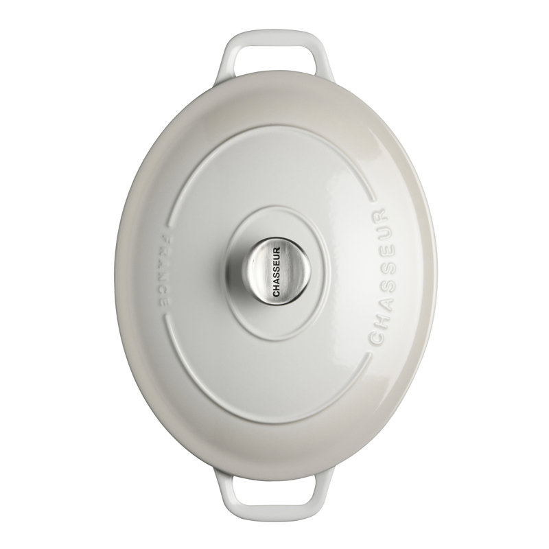 Cocotte en fonte émaillée ovale 7,25 pintes Chasseur - crème Macadamia, H 16 po x l 10,75 po x P 10,75 po, Crème, crème