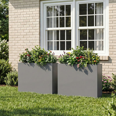 Boîte à fleurs 28 po H 28 po x l 36 po