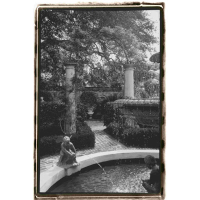 Fontaine de jardin I