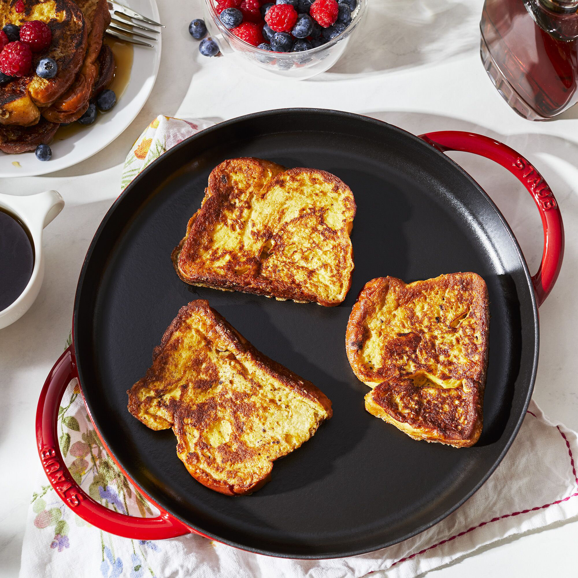 Staub Cast Iron Griddle, 15.35", Cherry