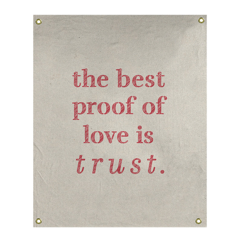 Tapisserie en polyester et citation manuscrite en polyester, H 80 po x l 59 po, Blanc / Rouge
