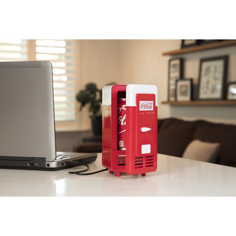 Coca-Cola Coca-Cola Single Can Cooler, Red, USB Powered One Can Mini Fridge  for Desk, Home, Office, Dorm CCRF-01 - The Home Depot