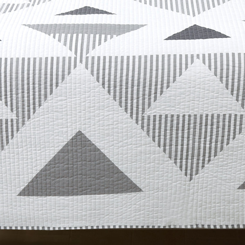 Mason Channel Geometric Shapes Comforter Set, Queen Comforter + 2 Shams