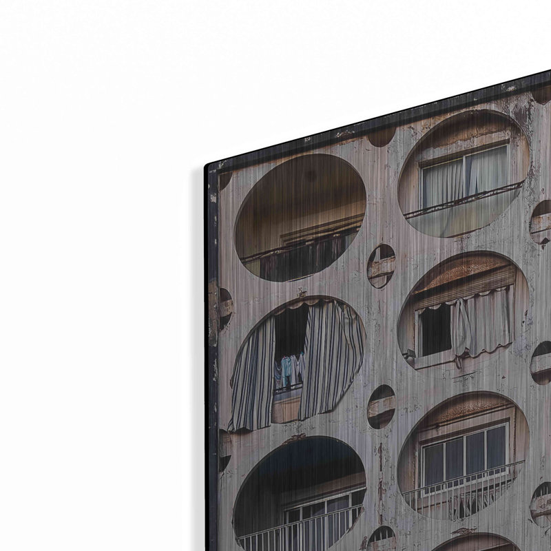 "Oval appartements" par Roman Robroek, H 36 po x l 36 po