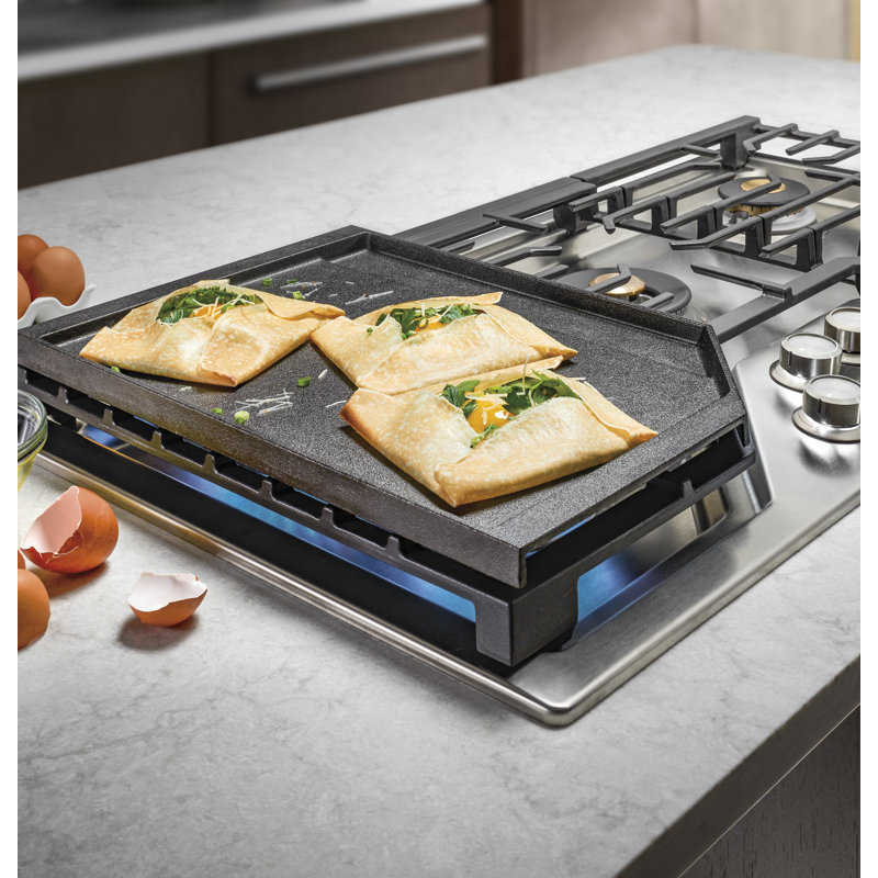 Monogram 36" Deep-Recessed Gas Cooktop