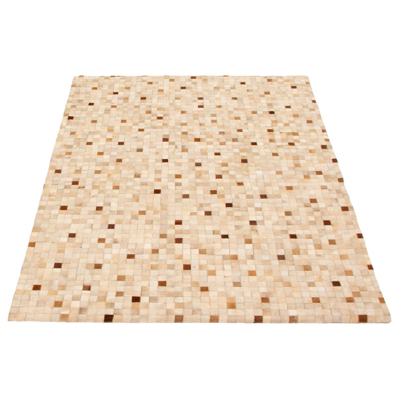 Tapis ivoire / gris / brun en cuir de vache à carreaux Arveta