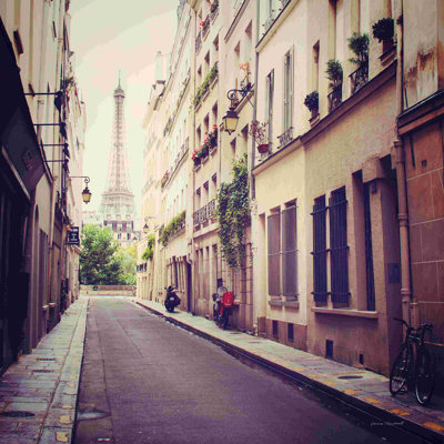 " Tour Eiffel " by Laura Marshall