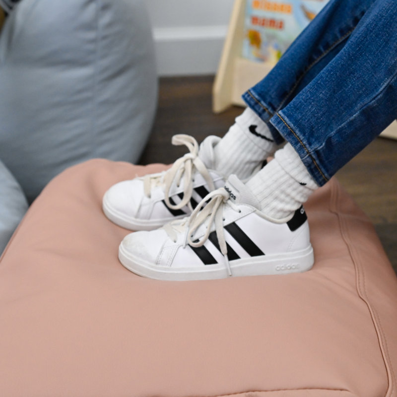 Fauteuil confortable et repose-pieds, Argile polyuréthane