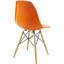 Chaise en plastique avec base en bois-267134655